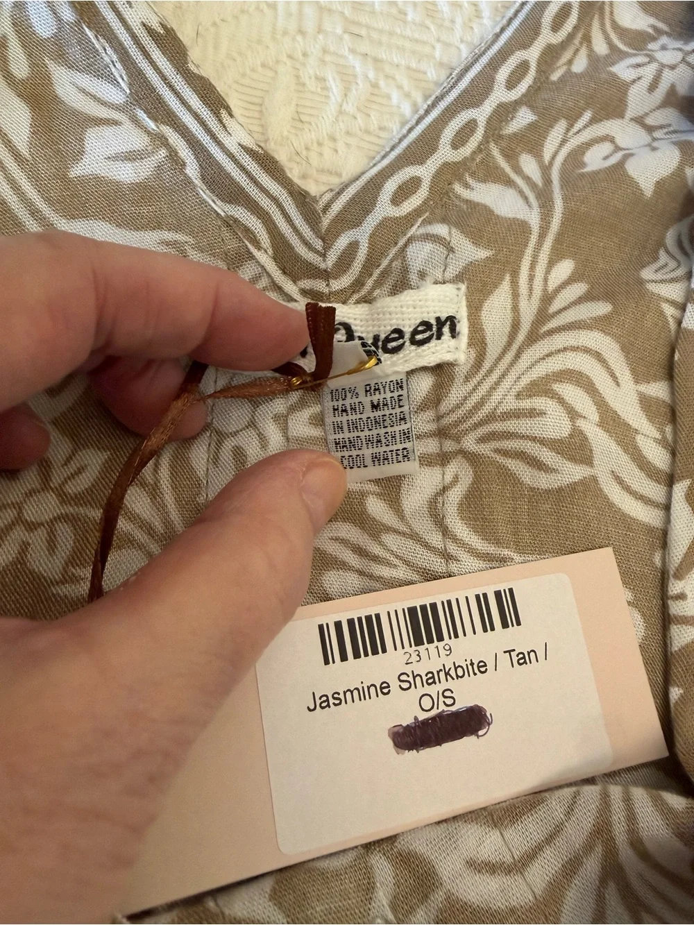 Caftan style BLOUSE, tan & white. NWT
